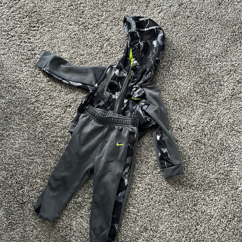 Nike toddler boys track suit 24 months